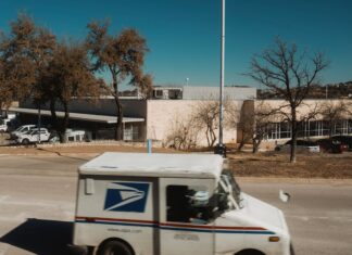 Обширна Бізнес-мережа Ілона Маска в Техасі Розкрита