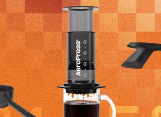 AeroPress: Універсальна кавоварка для дому та подорожей
