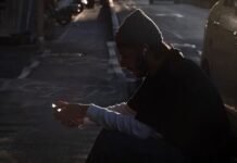 L’Internet iranien se remet en ligne. Sorte de.